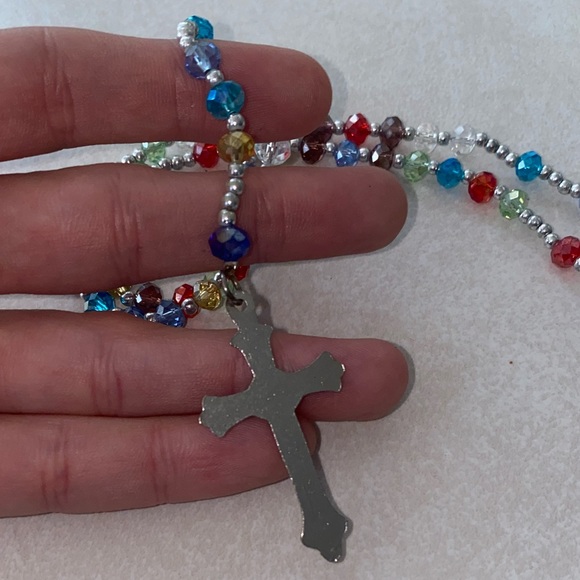 Silver rainbow multicolor beaded crystal Catholic rosary necklace - Picture 5 of 6